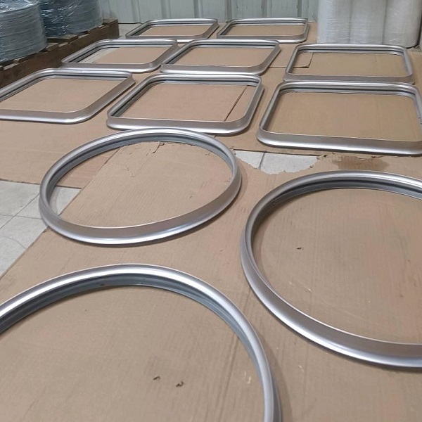 flange tonde e rettangolari in acciaio inox