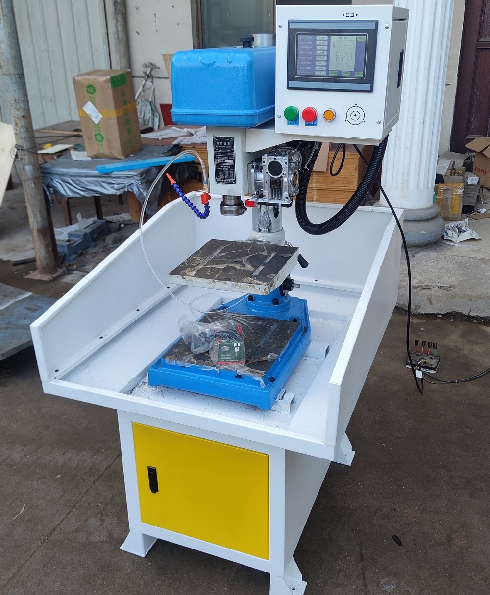 cnc 20mm trapano a colonna automatico 1 1kw con sistema di raffreddamento rack