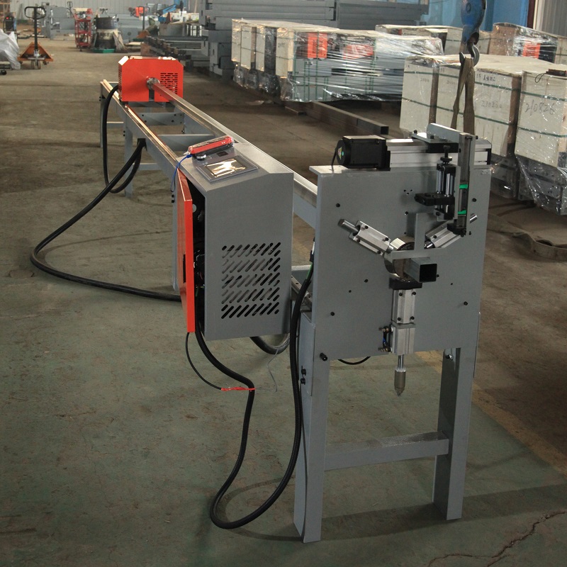 taglierina al plasma per tubi cnc img1
