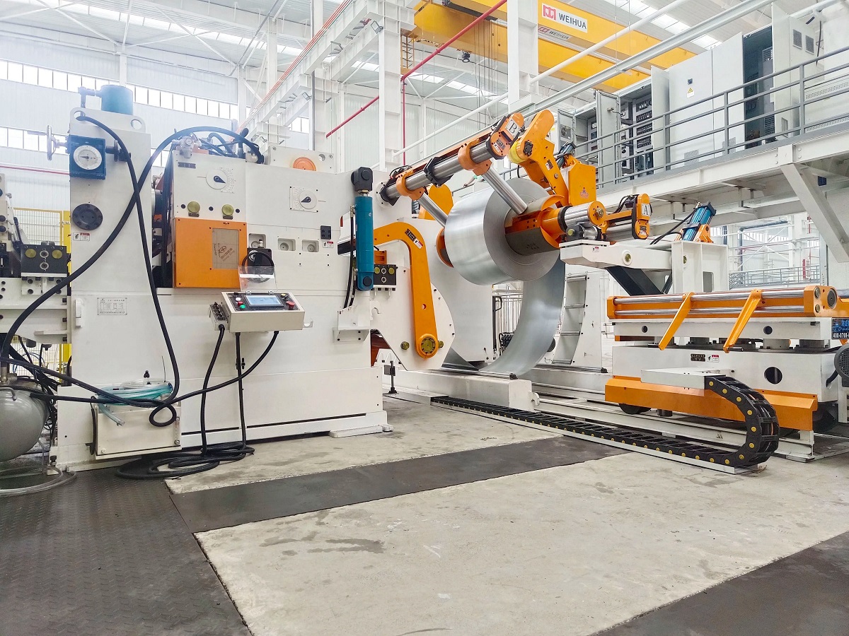 3-in-1-NC-Servo-Feeder für Präzisionsstanzlinien alekvs