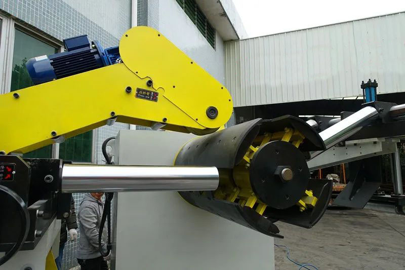 Spulenhalte- und automatisches Schleifenverfolgungssystem