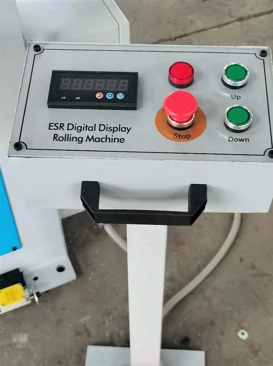 digital readout roller memory for faster setup increased productivity and round pipe shaping