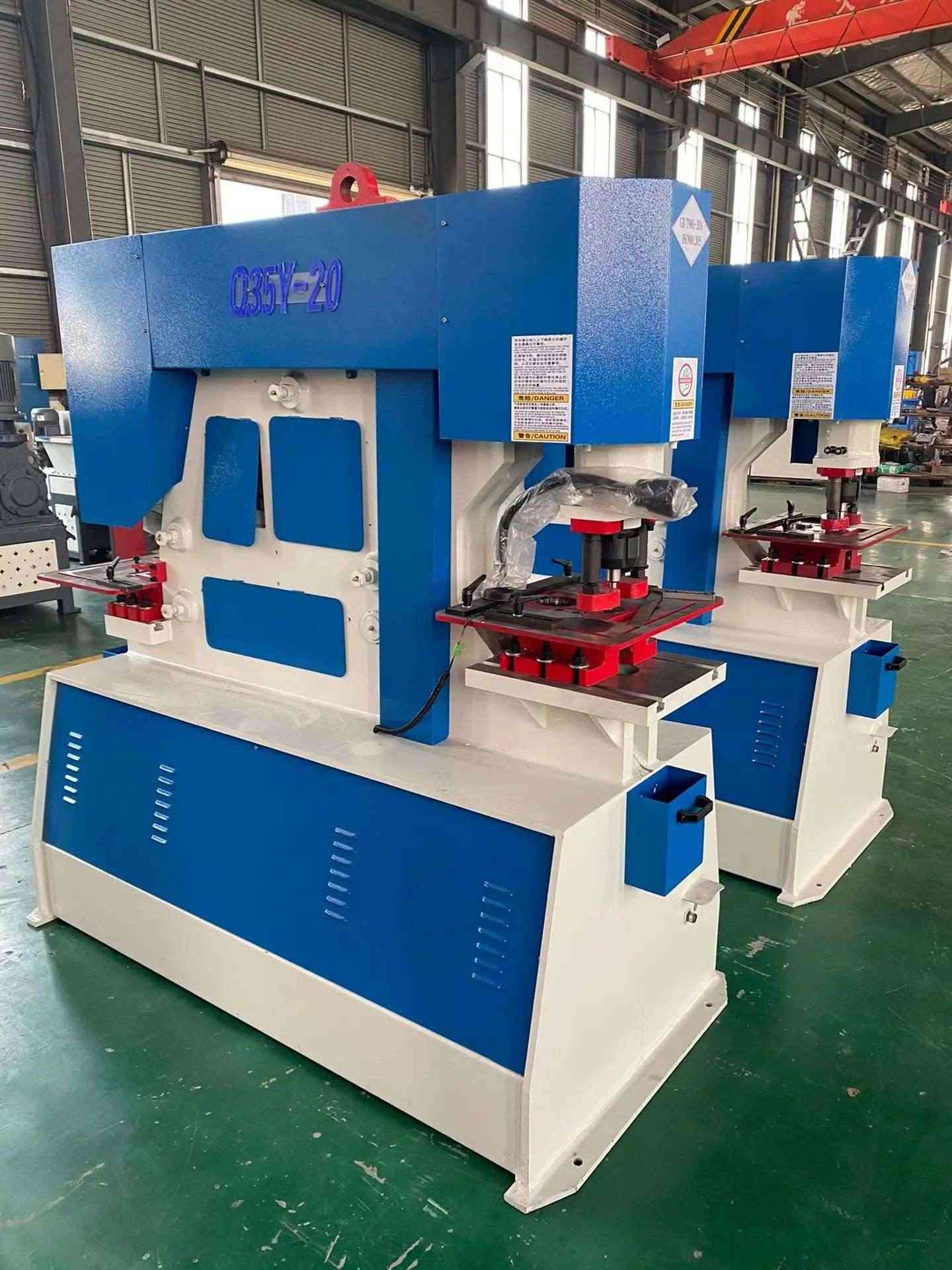 multi functional hydraulic sheet metal ironworker machine for punching and shearing