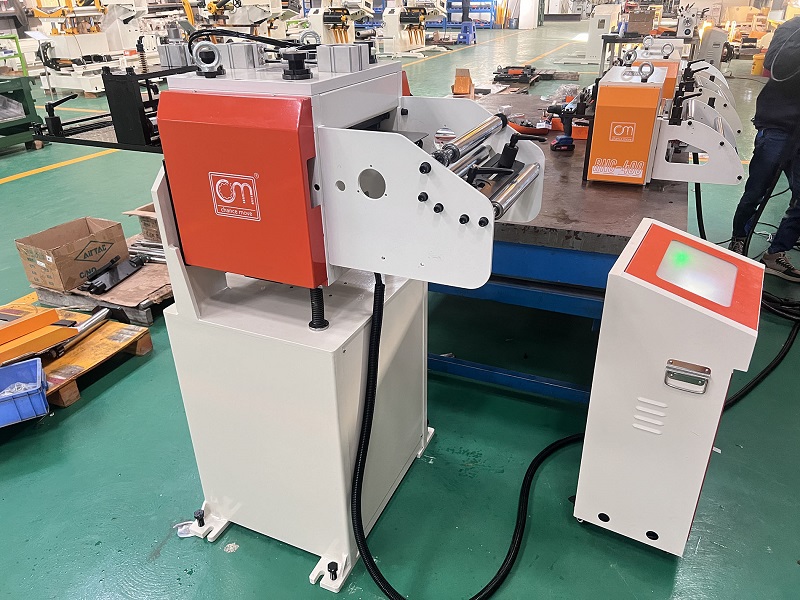 nc servo feeder for sheet metal