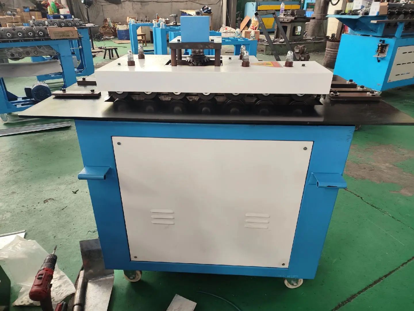 pittsburgh lock forming machine for precision duct locking