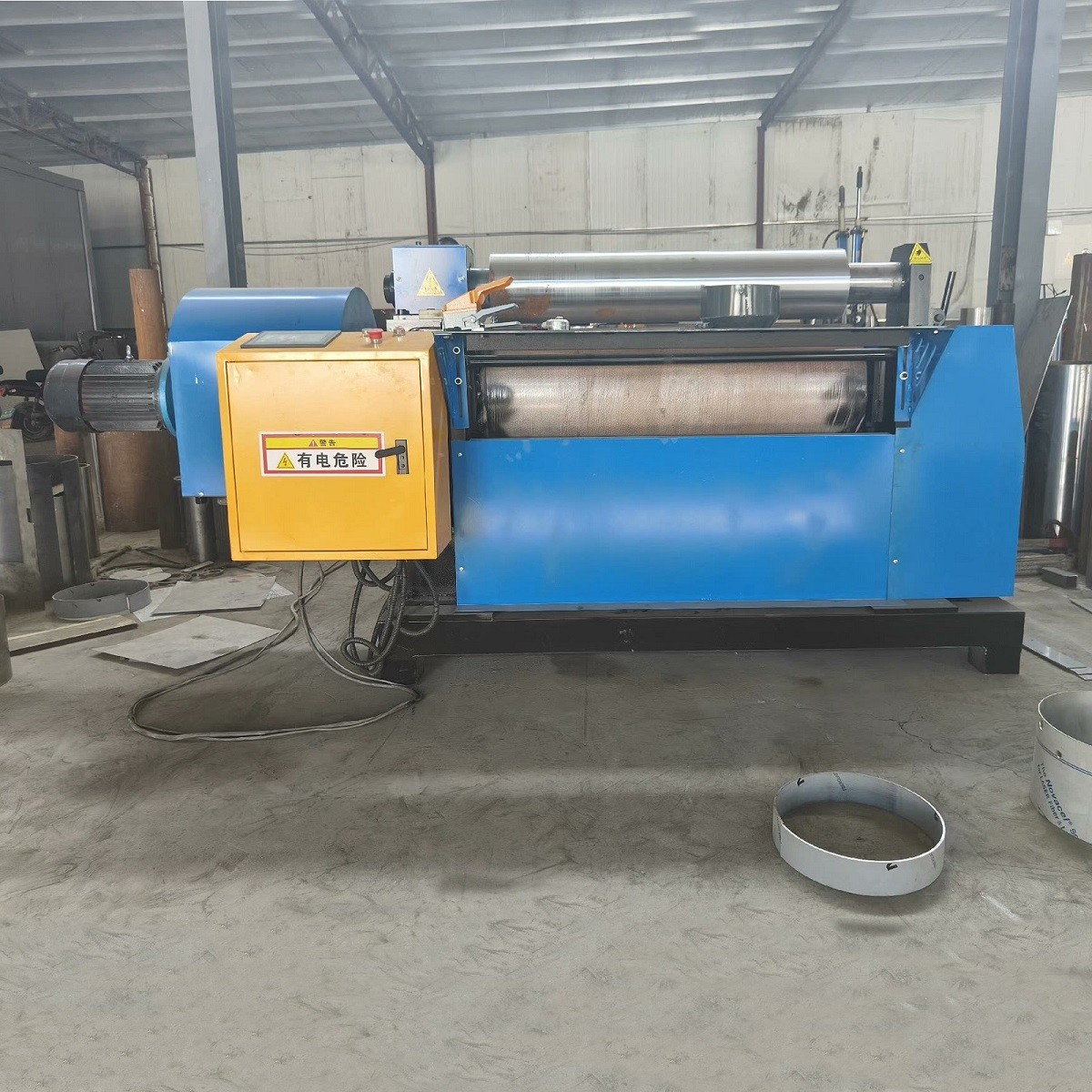 cnc 2 roller plate rolling machine for steel sheet bending img2