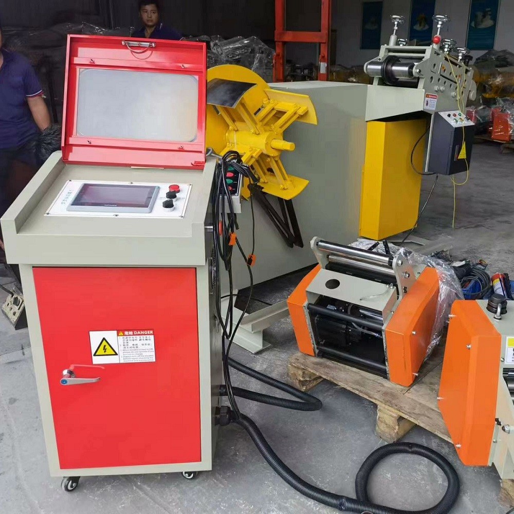 nc servo feeder for sheet and coil pressing img1