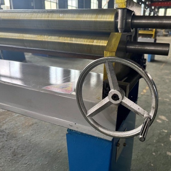 side roller adjust handwheel