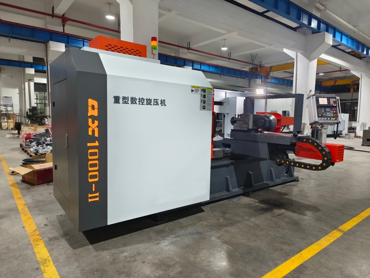 1000 mm Hochleistungs-CNC-Doppelrollen-Metalldrückmaschine 1