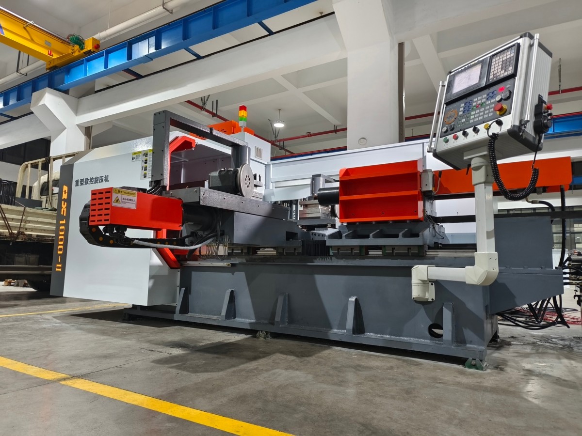 1000 mm Hochleistungs-CNC-Doppelrollen-Metalldrückmaschine 2