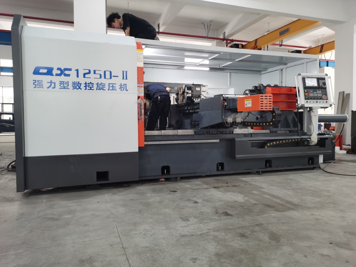 1250 mm starke Doppelwalzen-CNC-Metalldrückmaschine 1