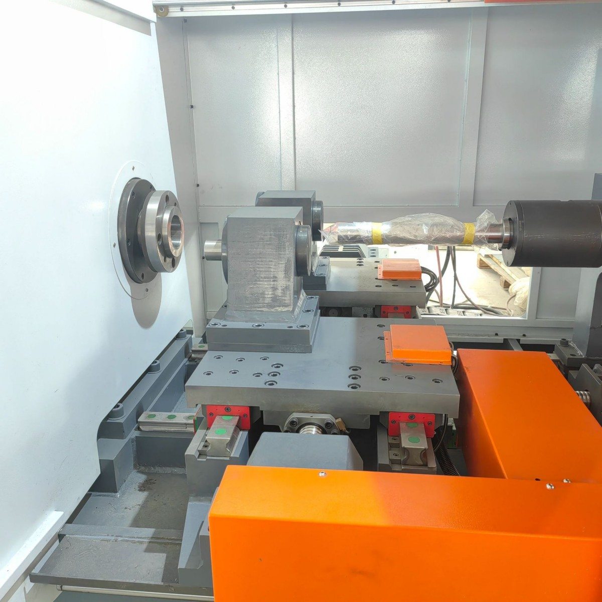 150 mm CNC-Doppelrollen-Metalldrückmaschine 2