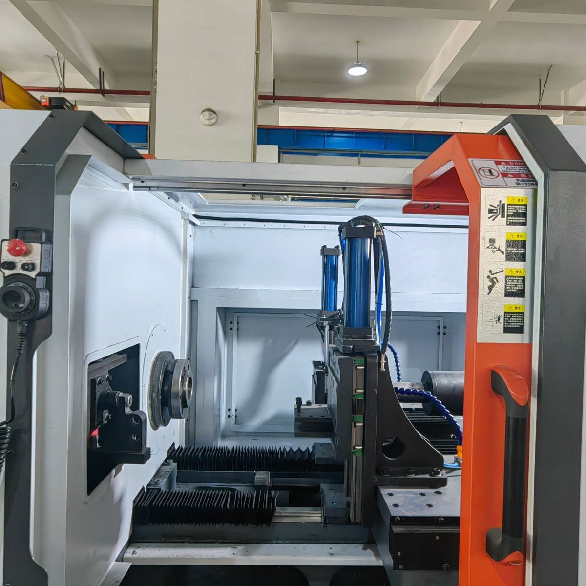 150 mm CNC-Doppelrollen-Metalldrückmaschine 3