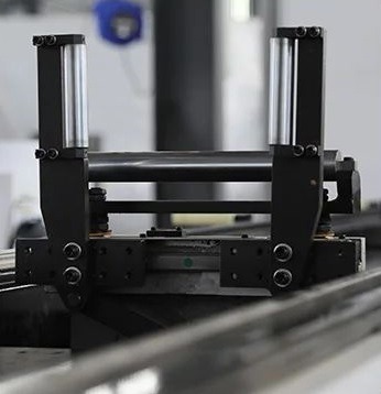 automatic support device