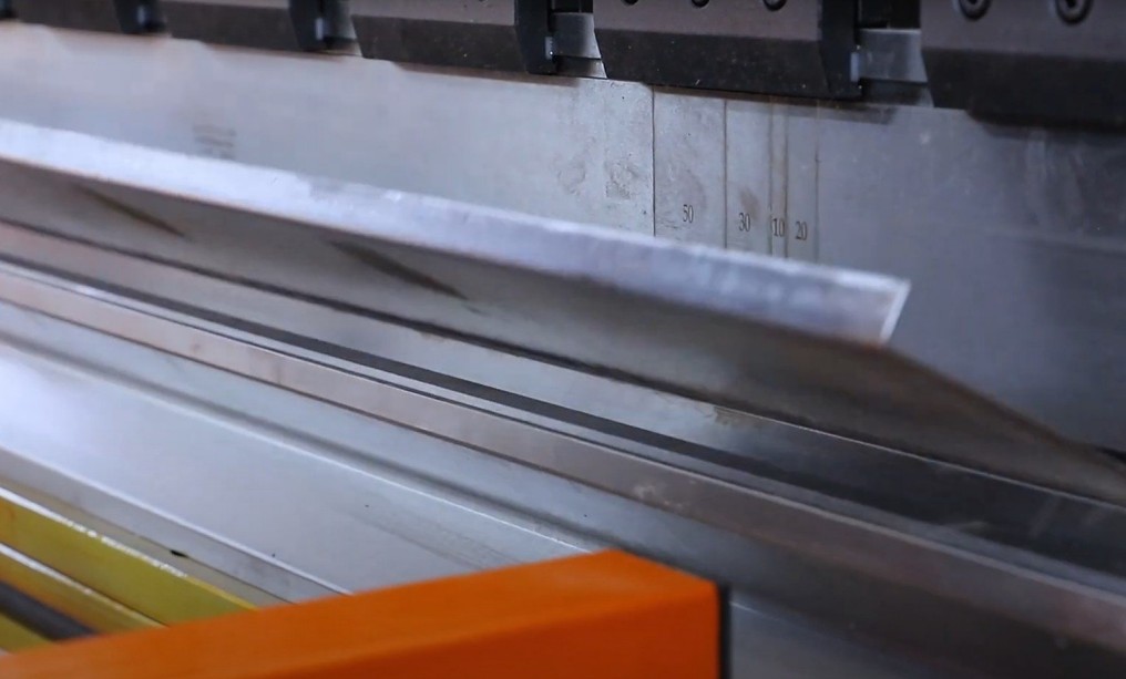 key terminology and geometrical parameters in bending