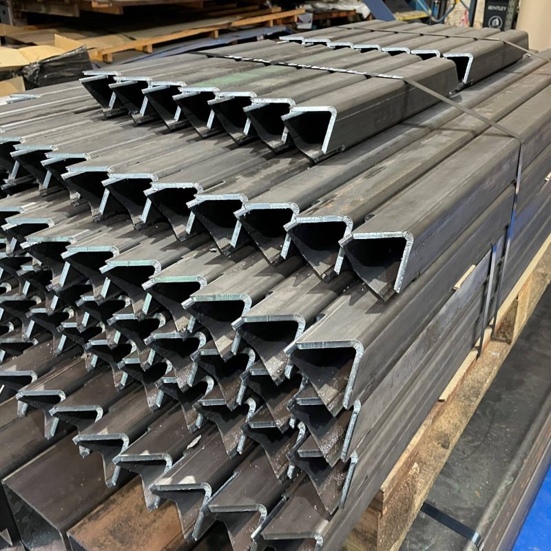 laser cut angled slot on square pipe for assembly