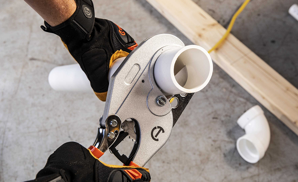 cut pvc pipe