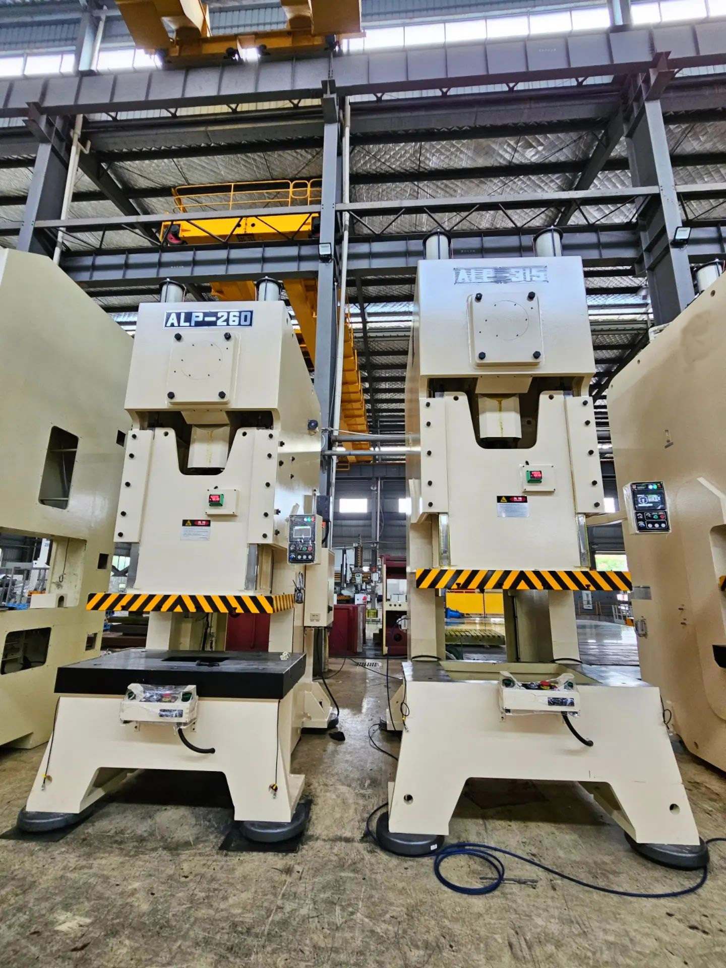 frame designs of press machines single point open type press