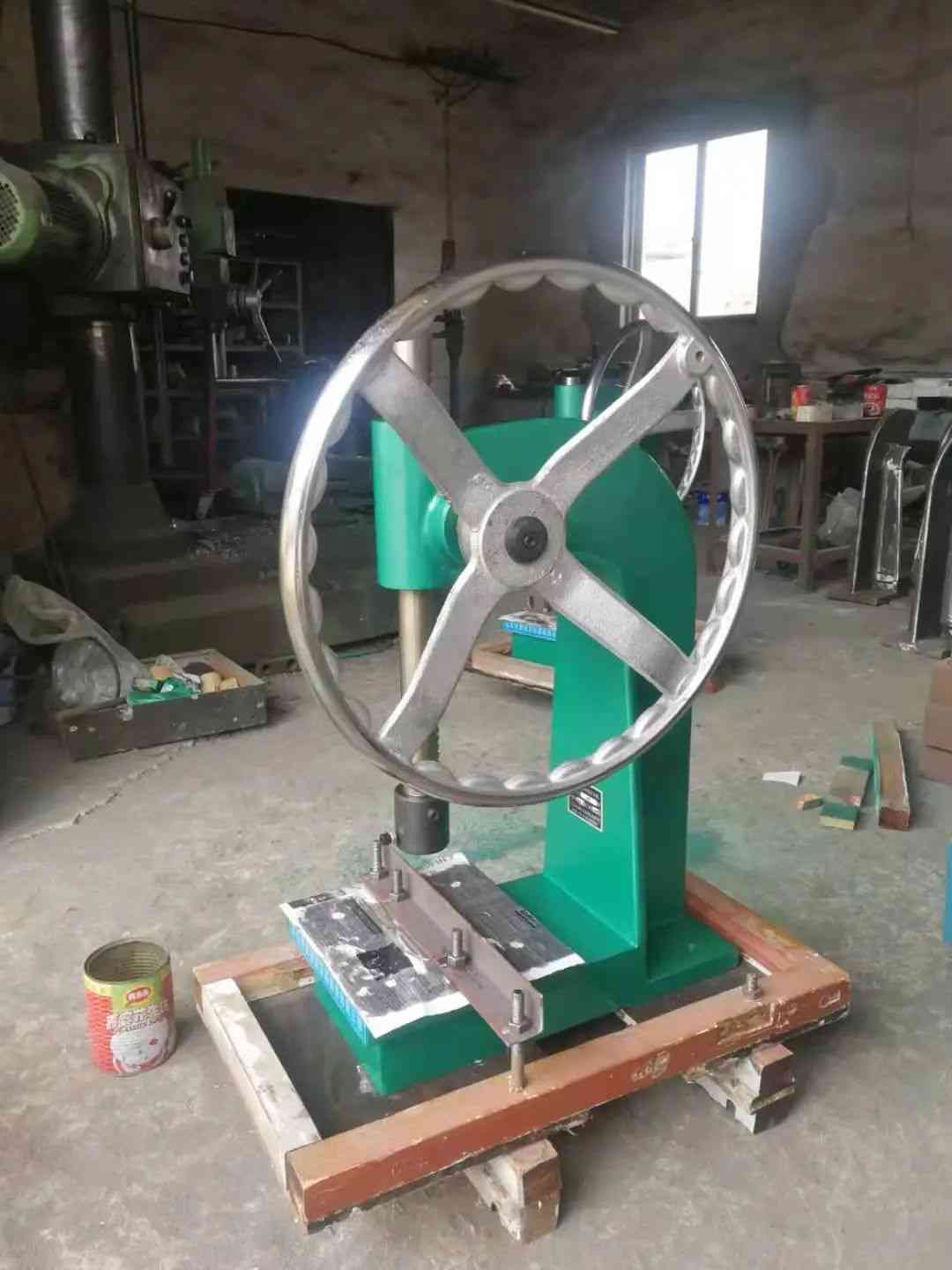 manual fly press 1