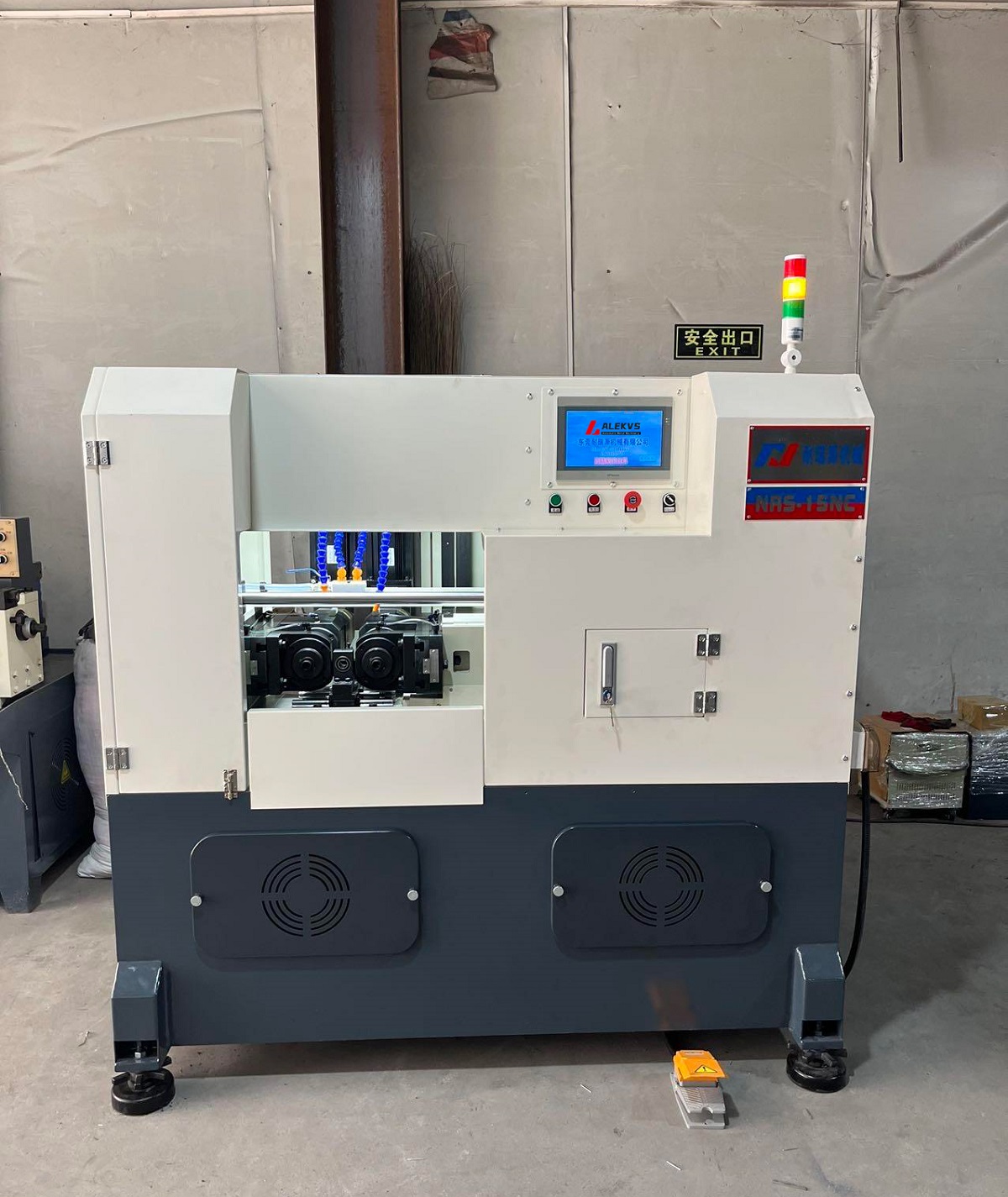 cnc precision thread rolling machine