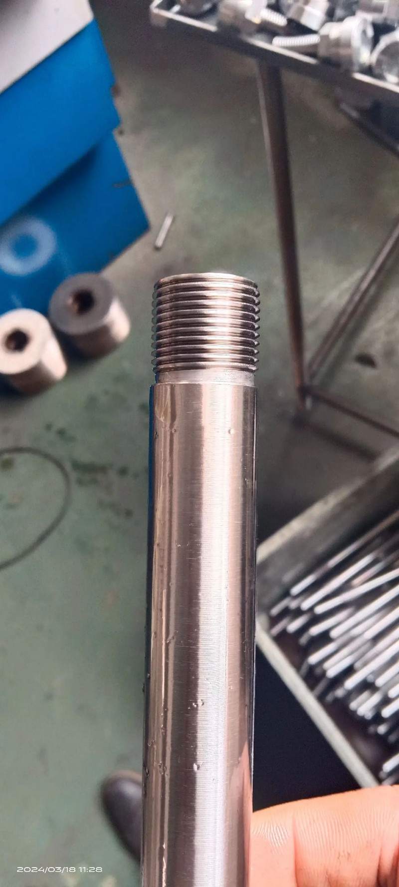 precision cnc thread rolled metal rod