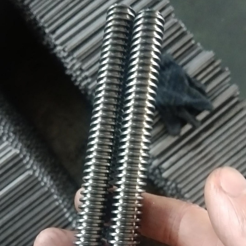 सटीक थ्रेडेड छड़ें 1