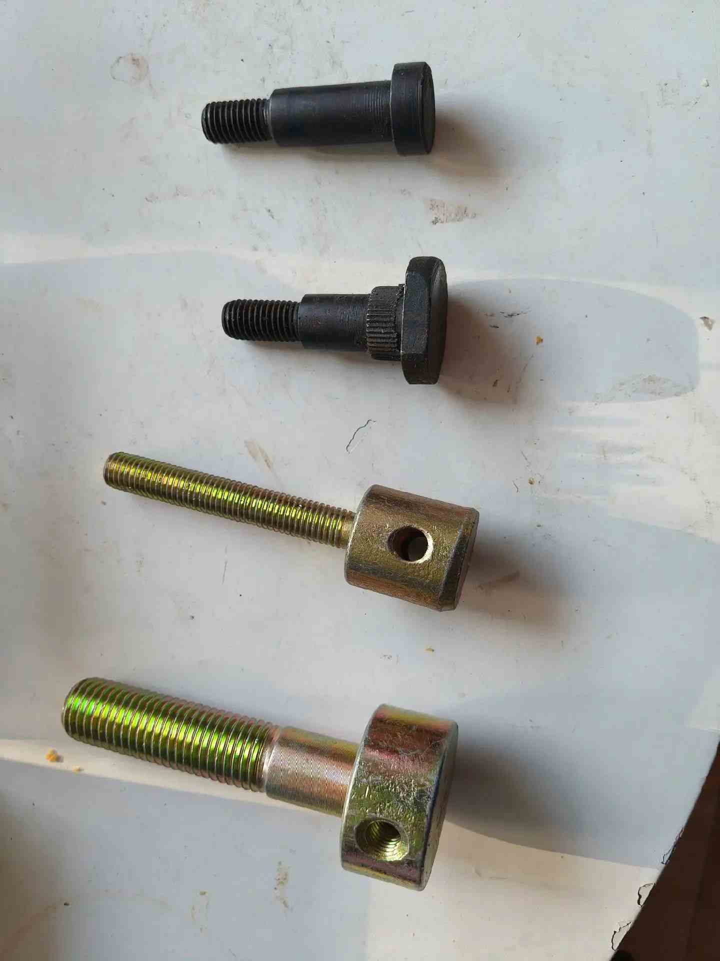 perno de laminado de rosca 3