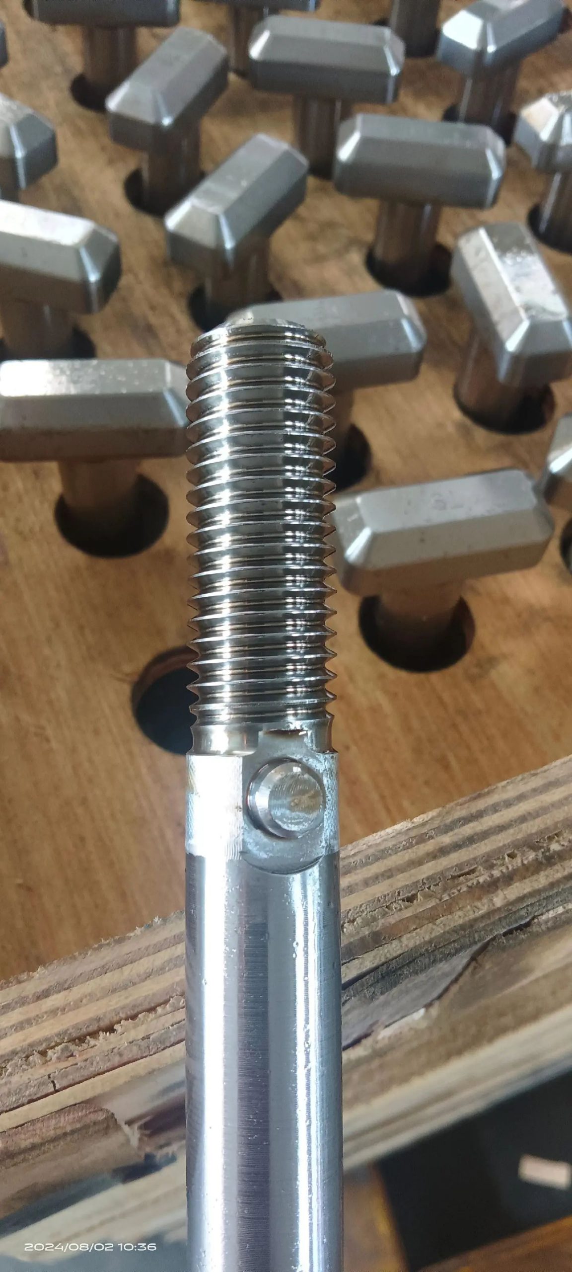 thread rolling for fasteners and shafts
