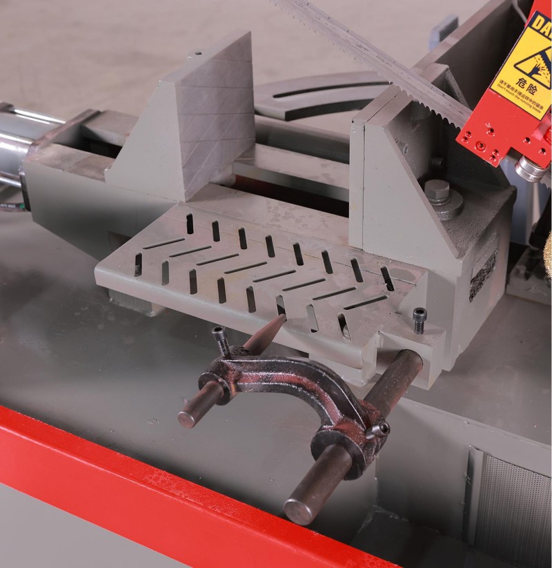 90 swiveling vise aek horizontal mitre band saw