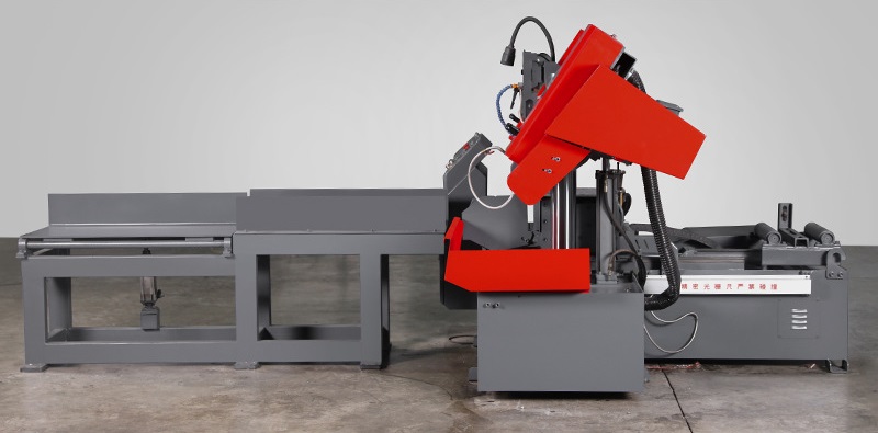 scie à ruban à alimentation CNC entièrement automatique