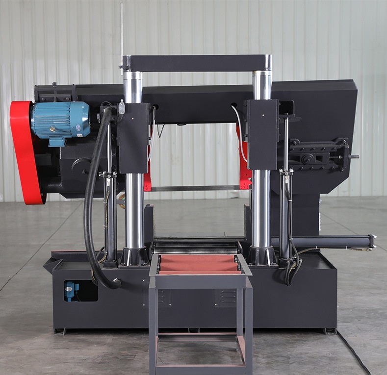 Scie à ruban horizontale semi-automatique robuste pour acier d'angle Aekva50sa