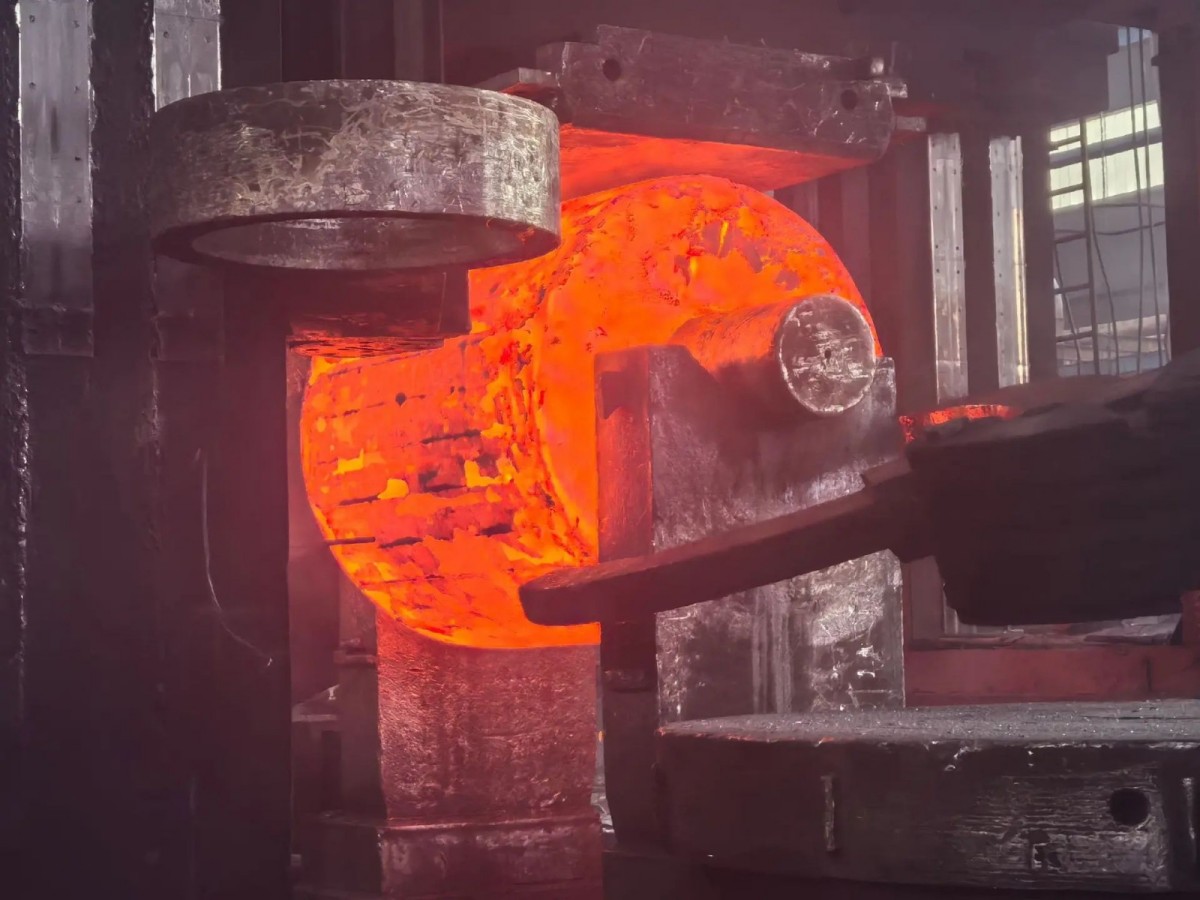 hot forged metal workpiece