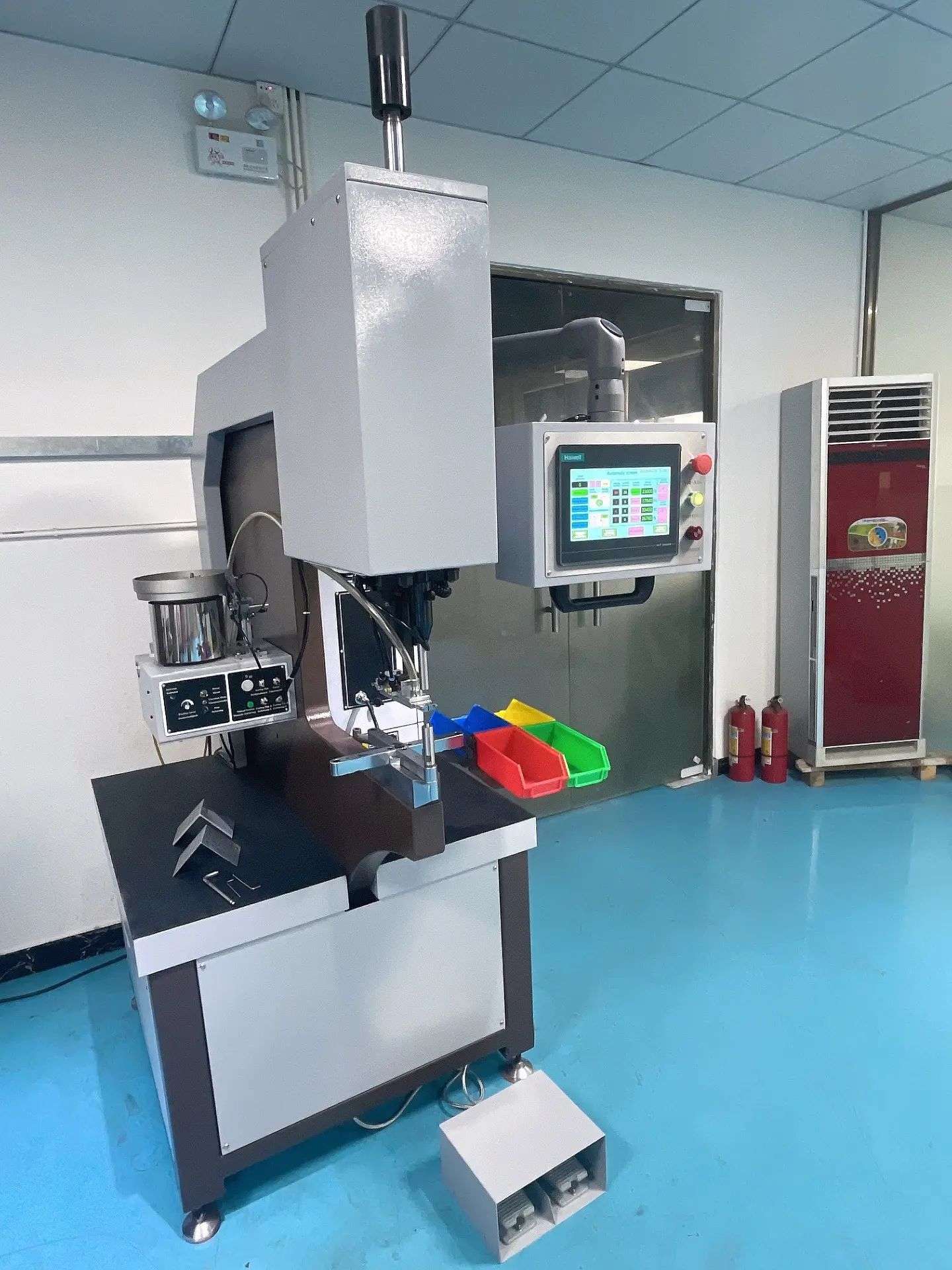 Remachadora hidráulica AEK M1025 MSP