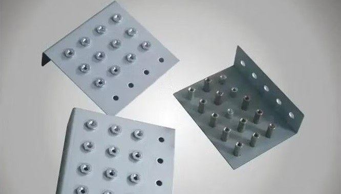 Conectores de construcción de ingeniería remachados a presión