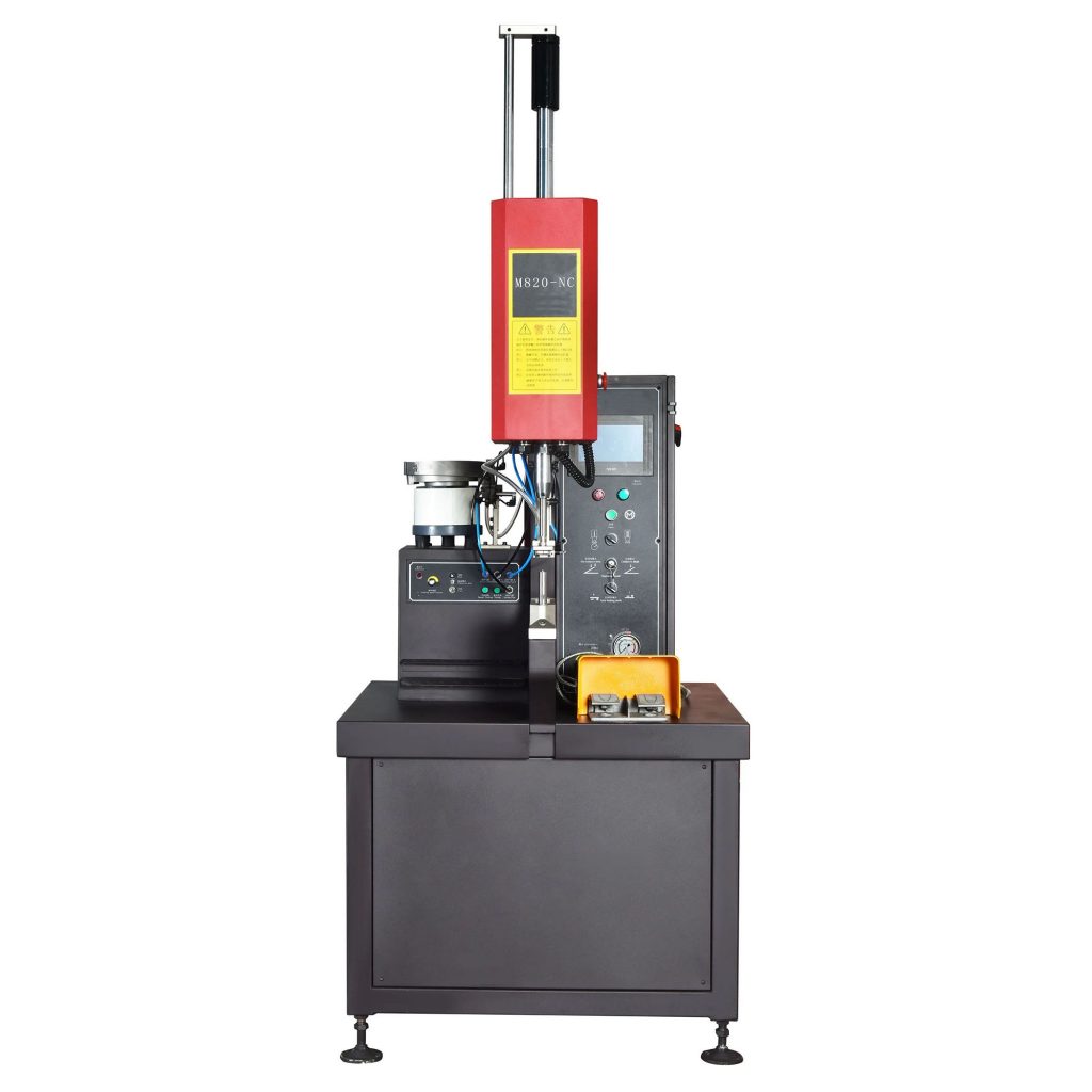 Remachadora hidráulica AEK M820 NC de 8 toneladas (img3)