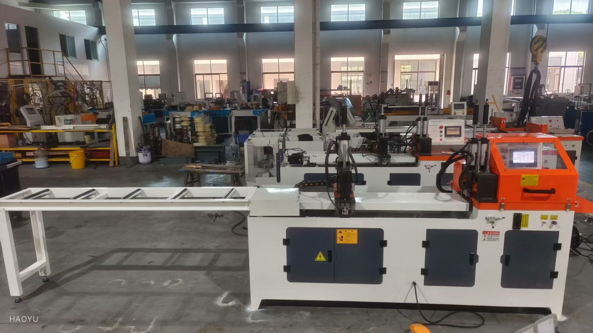 aluminum cutting production line with cnc system in the factory