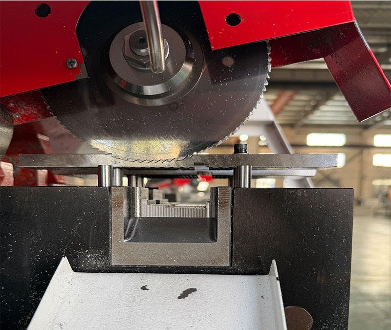 アルミ切断用鋸刃