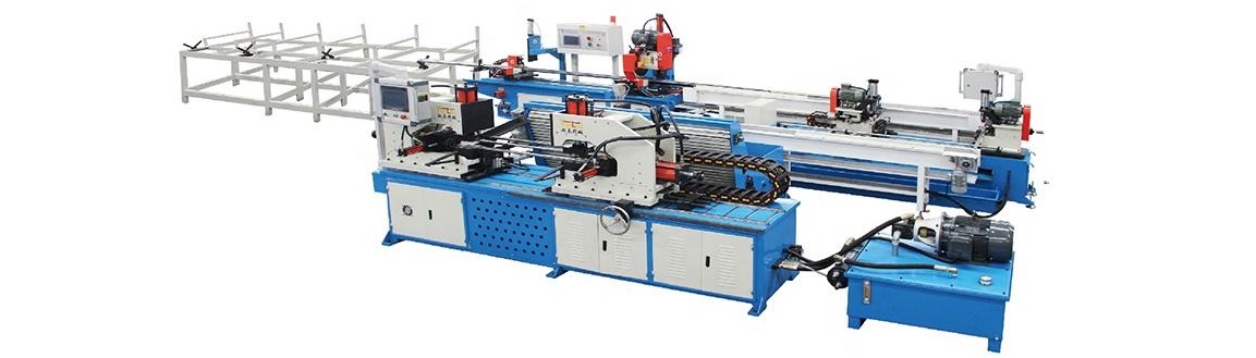 Serra circular automática CNC para corte de tubos com sistema de fixação hidráulica
