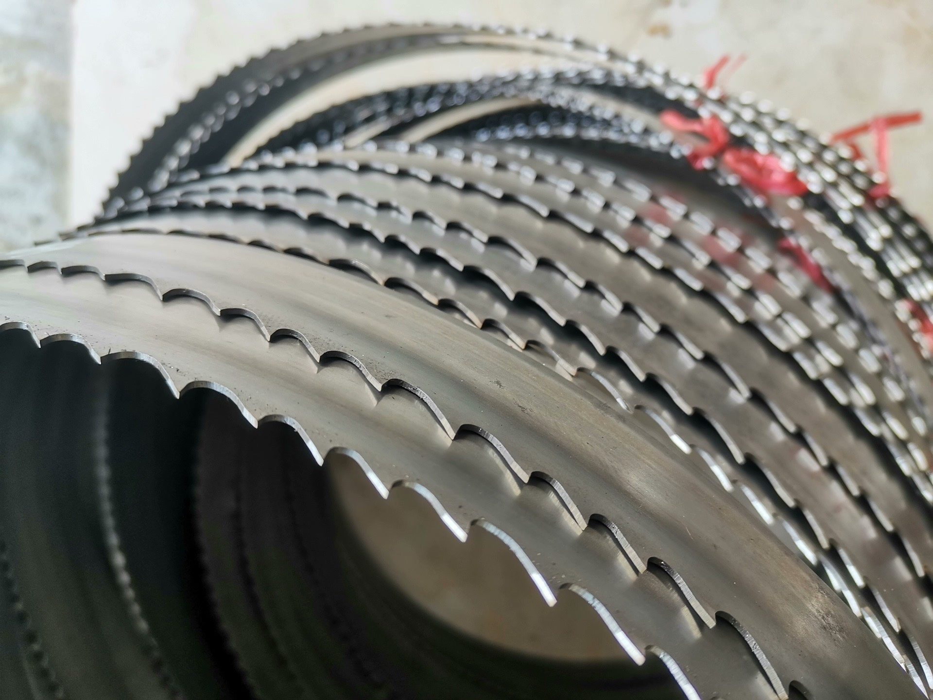 high hardness 90hrc tct bandsaw blade carbide teeth