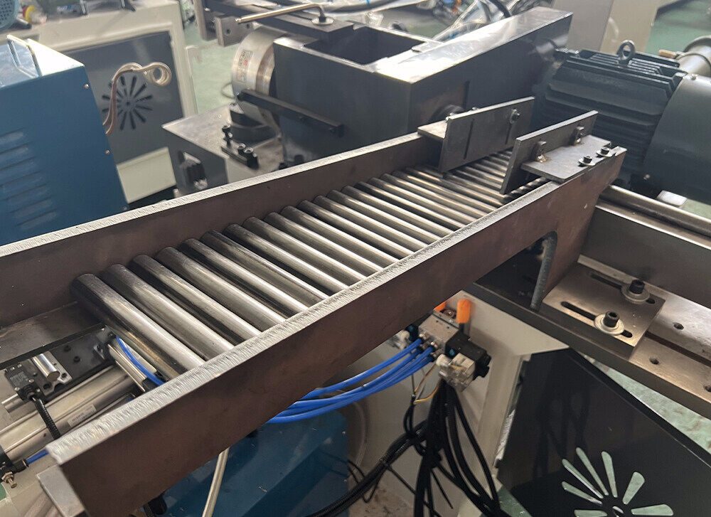 hopper pusher feeding system