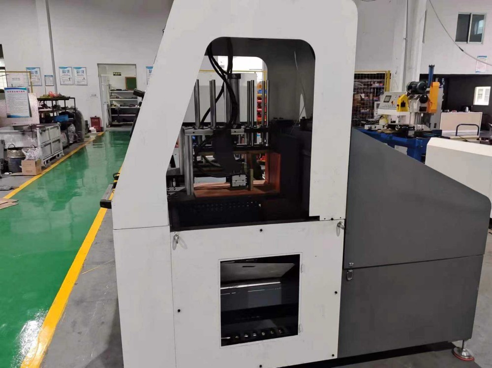 AEK 610 CNC 기계의 보호 커버 및 안전 가드
