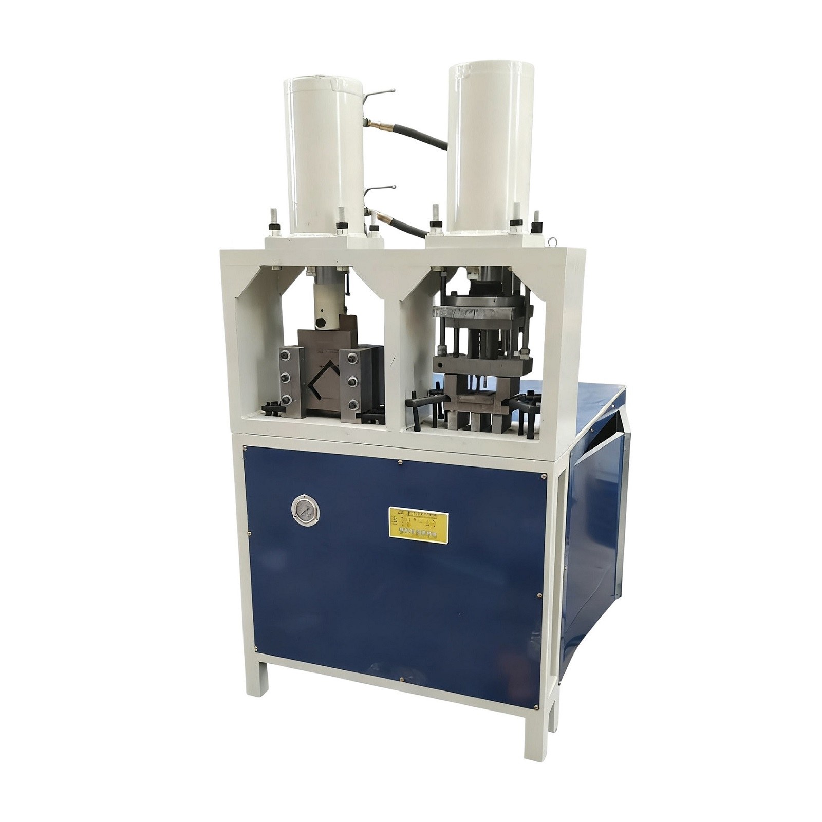 Máquina de perfuração de furos para tubos hidráulicos de estação dupla img2