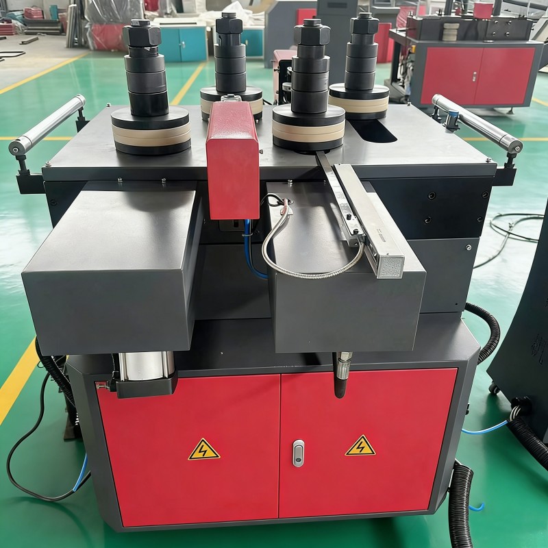 Máquina automática de laminado y doblado de perfiles de aluminio CNC