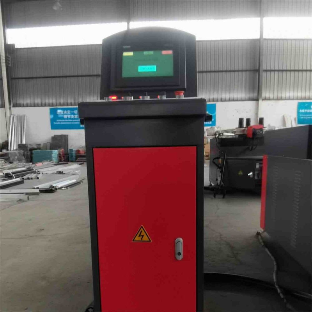 Armario de control eléctrico Schneider para máquina dobladora CNC