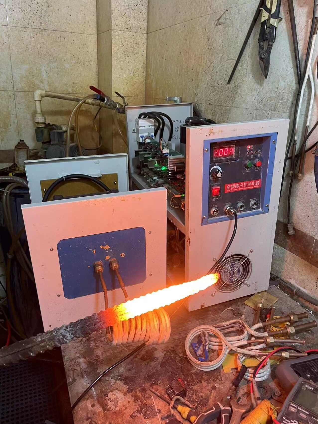 Hochfrequenz-Induktionserhitzer für industrielle Metallerwärmungsanwendungen