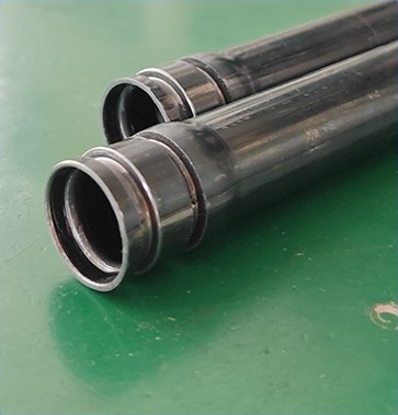 Rainurage des extrémités de tuyaux en acier inoxydable pour tuyaux de transfert de liquides chimiques