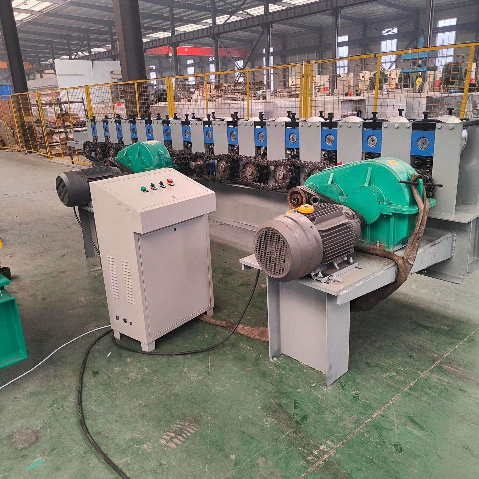 Станок для профилирования круглых труб в квадратные img2