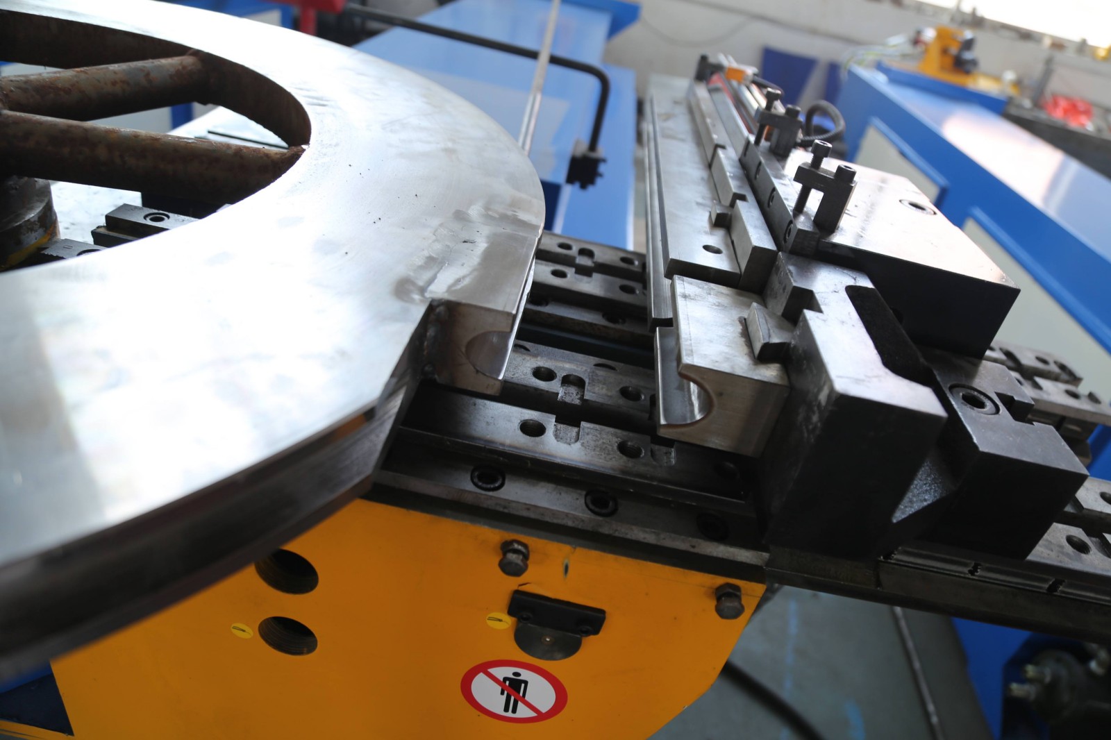 Conjunto de cabezal de doblado de máquina dobladora de tubos NC Máquina dobladora de tubos NC