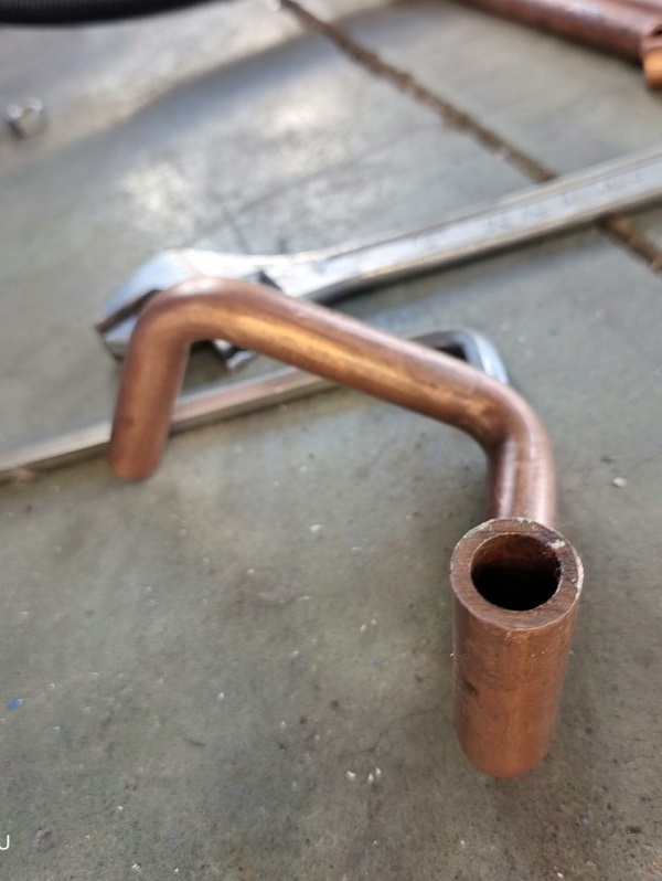 Máquina dobladora de tubos y tuberías de doble cabezal, codo de tubo de cobre simple