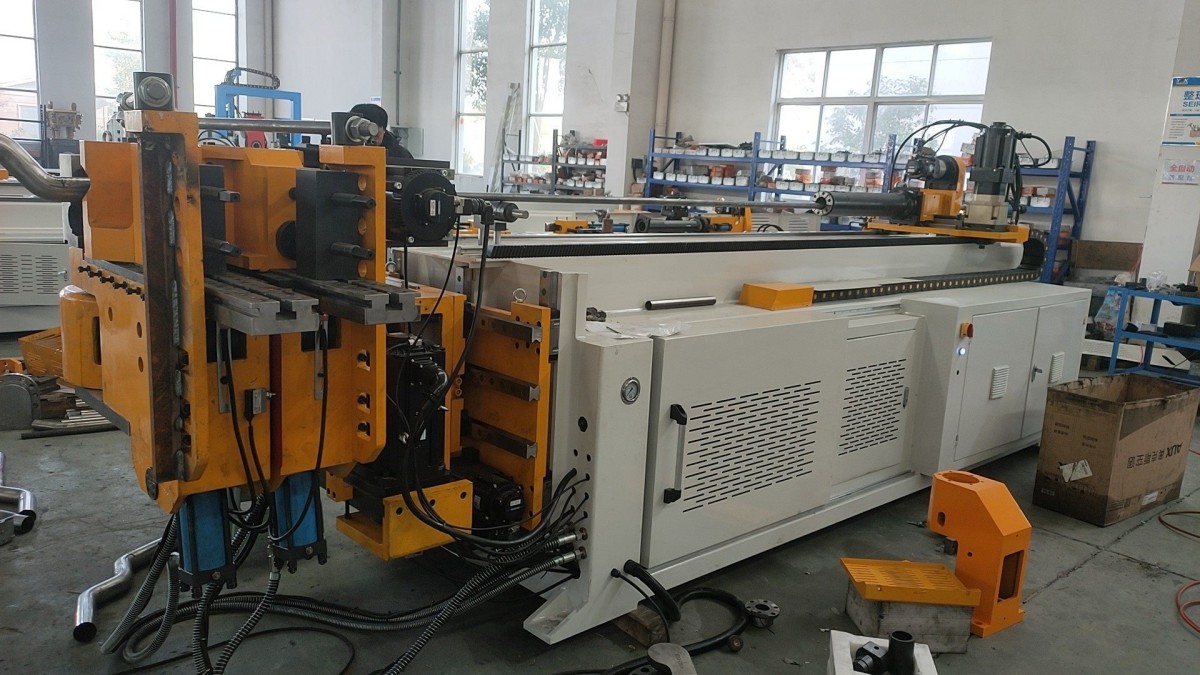Máquina dobladora de tubos automática CNC 3D de alta precisión